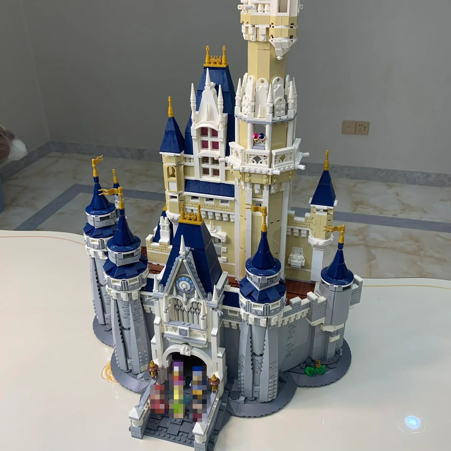 Princess Fantastic Castle House Buildings Sets, City Apartment Model Modular Buildings Blocks Gift for Adults Gift Kids 4080 PCS