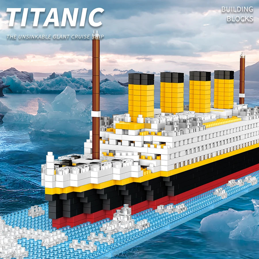 Lighting version of Titanic 1700+ micro-particle assembly building blocks Micro small particles are assembled into the big ship