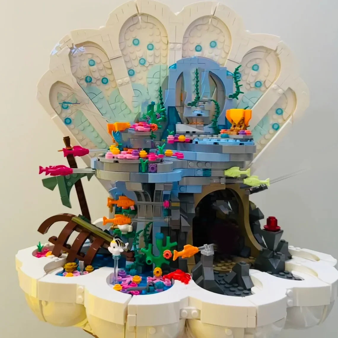 Creative Expert MOC The Little Mermaid Royal Clamshell Model 1808PCS Building Blocks Brick Puzzle Toys for Children Boys Gift